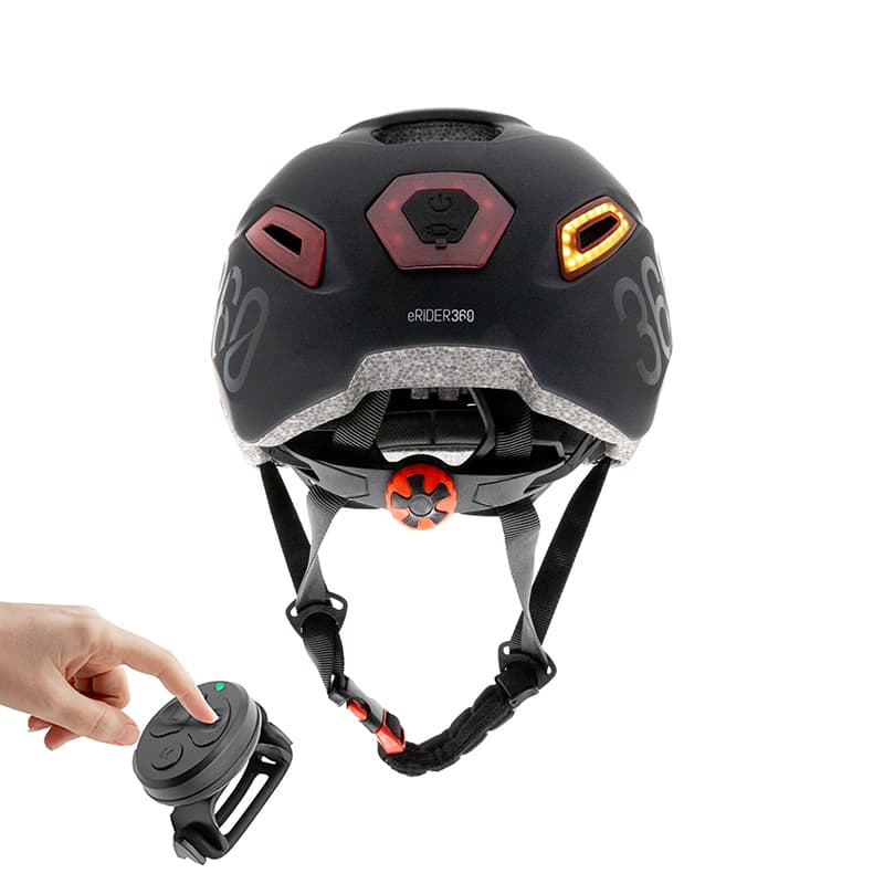 CP02 Helm mit schwarzem Blinker Einheitsgröße