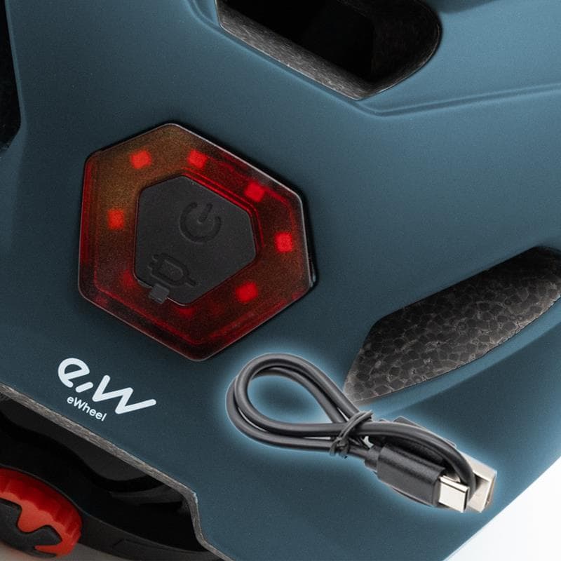 CP02 blauer Helm mit Licht Einheitsgröße