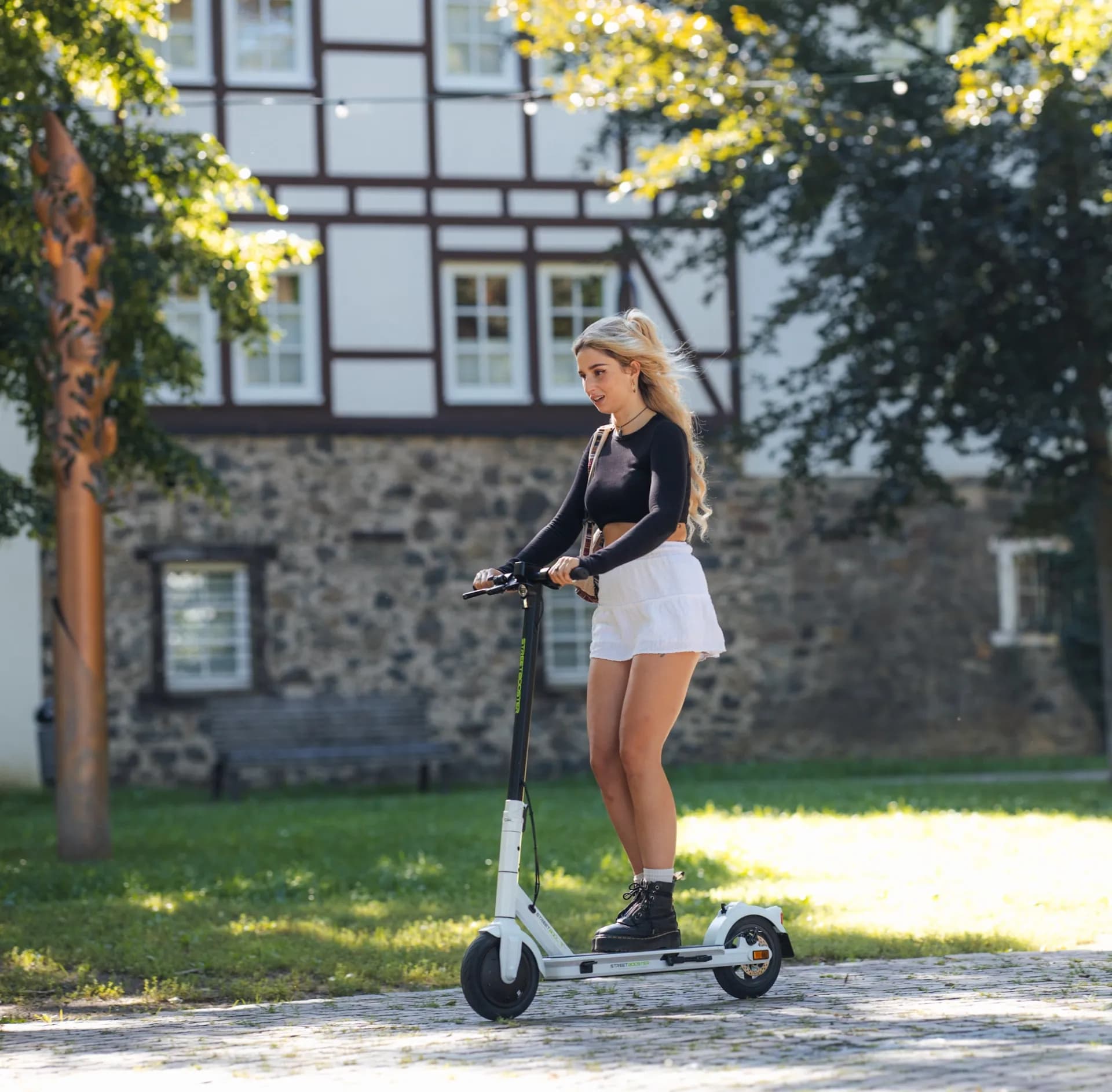 STREETBOOSTER Vega schwarz