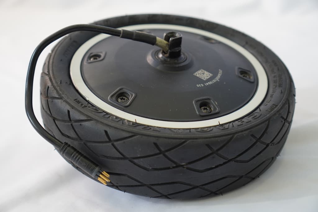 Hinterrad mit Motor 450 Watt (Two)